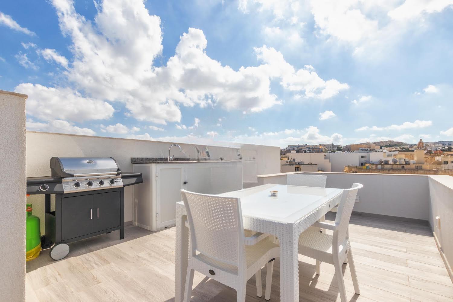 The Penthouse Apartment Saint Julian's Екстериор снимка